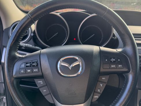 Used 2011 MAZDA MAZDA3 s Sport FWD image 13