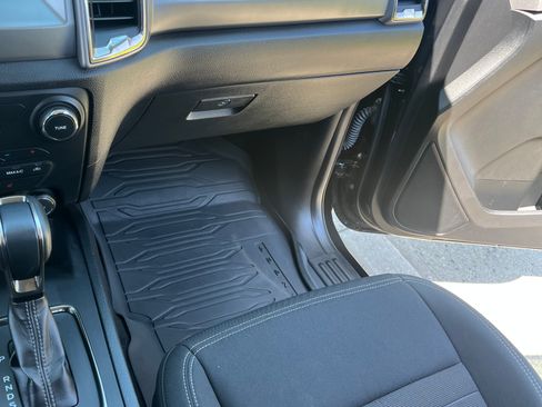 Used 2019 Ford Ranger XLT w/ Equipment Group 302A Luxury AWD/4WD image 17
