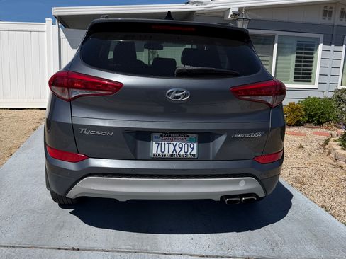 Used 2017 Hyundai Tucson Limited w/ Limited Ultimate Package 03 image 6