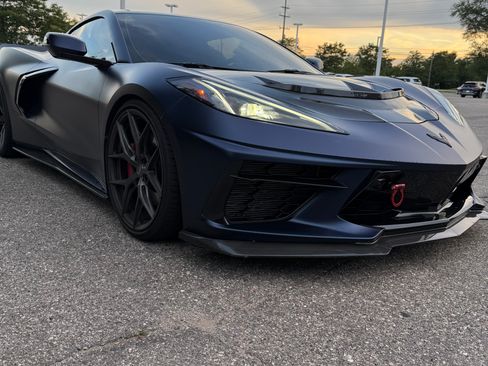 Used 2022 Chevrolet Corvette Stingray Preferred Cpe w/ Z51 Performance Package RWD image 11