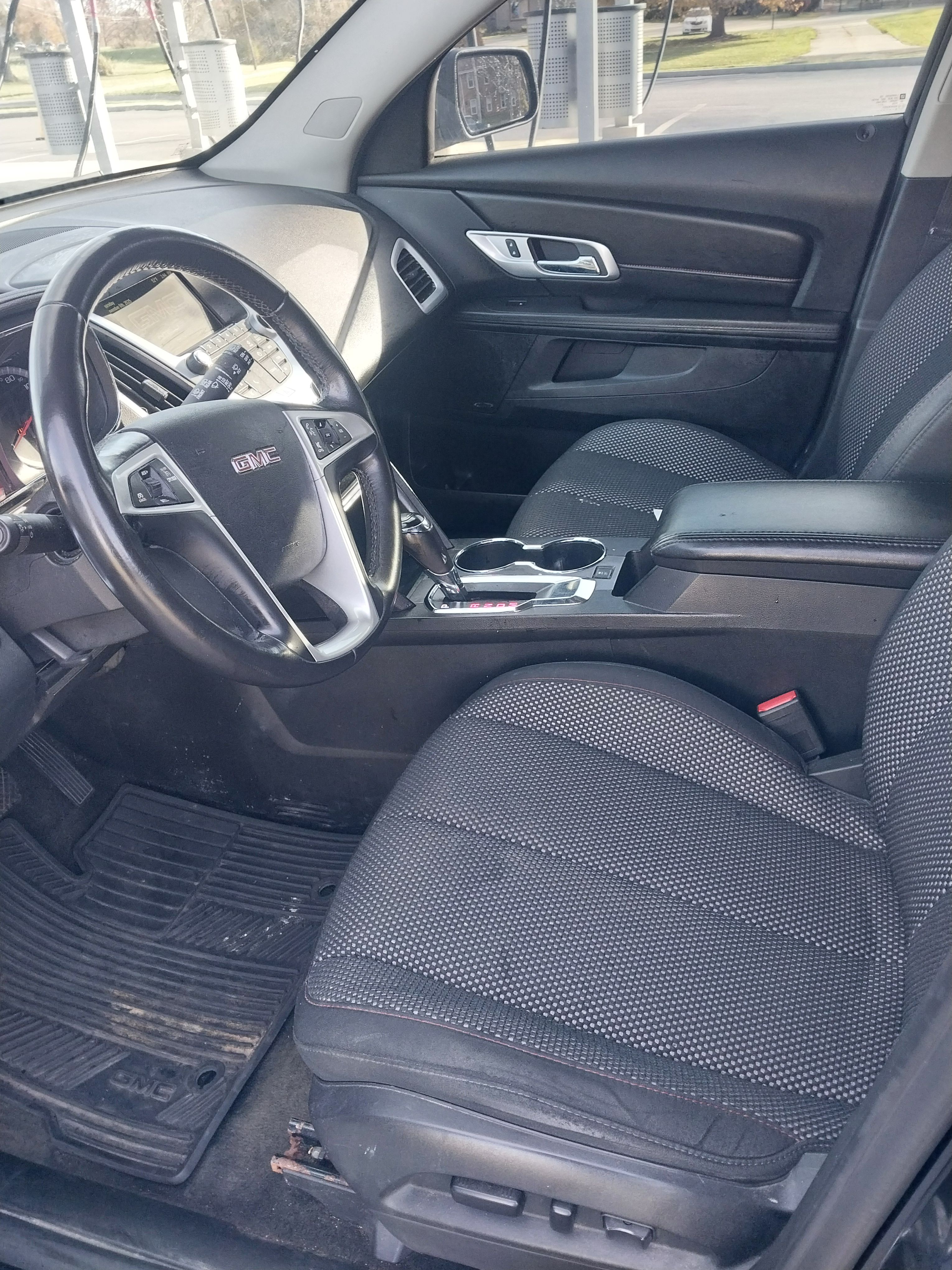 Used 2017 GMC Terrain SLE w/ Convenience Package FWD image 6