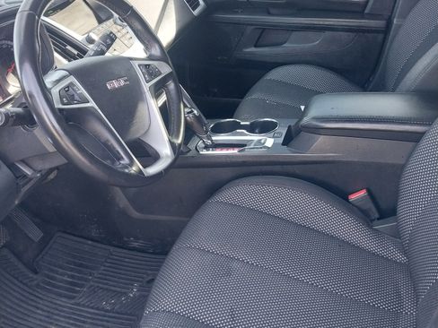 Used 2017 GMC Terrain SLE w/ Convenience Package image 6