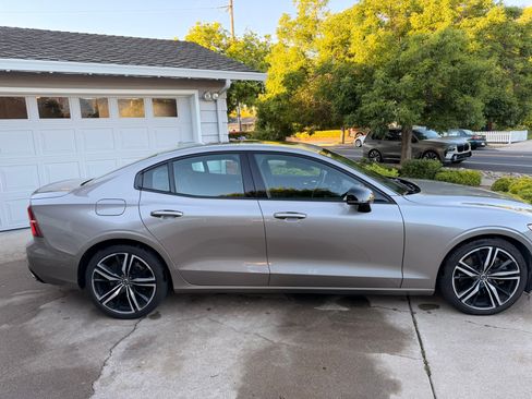 Used 2019 Volvo S60 T8 R-Design AWD/4WD image 22