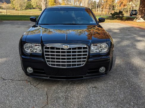 Used 2006 Chrysler 300 SRT8 w/ SRT Option Group II image 1