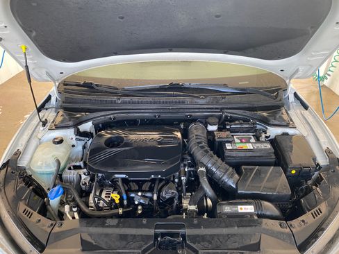 Used 2019 Hyundai Veloster Turbo image 14