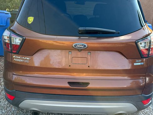 Used 2017 Ford Escape SE w/ SE Cold Weather Package image 8