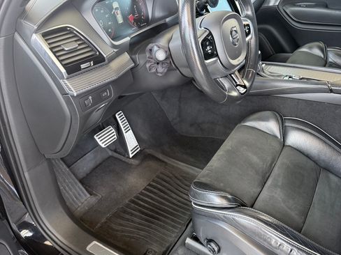 Used 2019 Volvo XC90 T6 R-Design w/ Advanced Package image 15