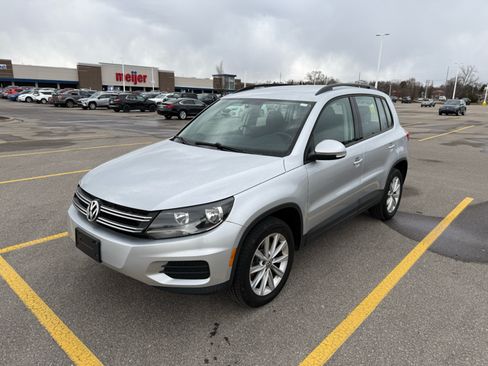 Used 2017 Volkswagen Tiguan Limited w/ Premium Package image 1
