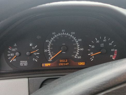 Used 1998 Mercedes-Benz E 320 Sedan image 16