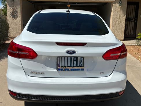 Used 2018 Ford Focus SE FWD image 12