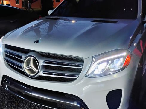 Used 2019 Mercedes-Benz GLS 450 4MATIC image 4