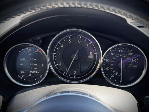 Used 2022 MAZDA MX-5 Miata Club RWD image 18