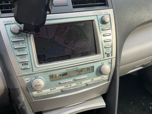 Used 2009 Toyota Camry Hybrid Sedan 4D image 22