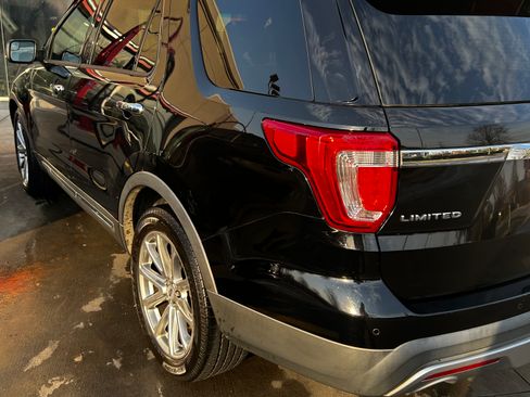 Used 2016 Ford Explorer Limited image 12