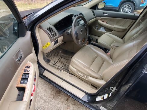 Used 2005 Honda Accord EX-L image 2