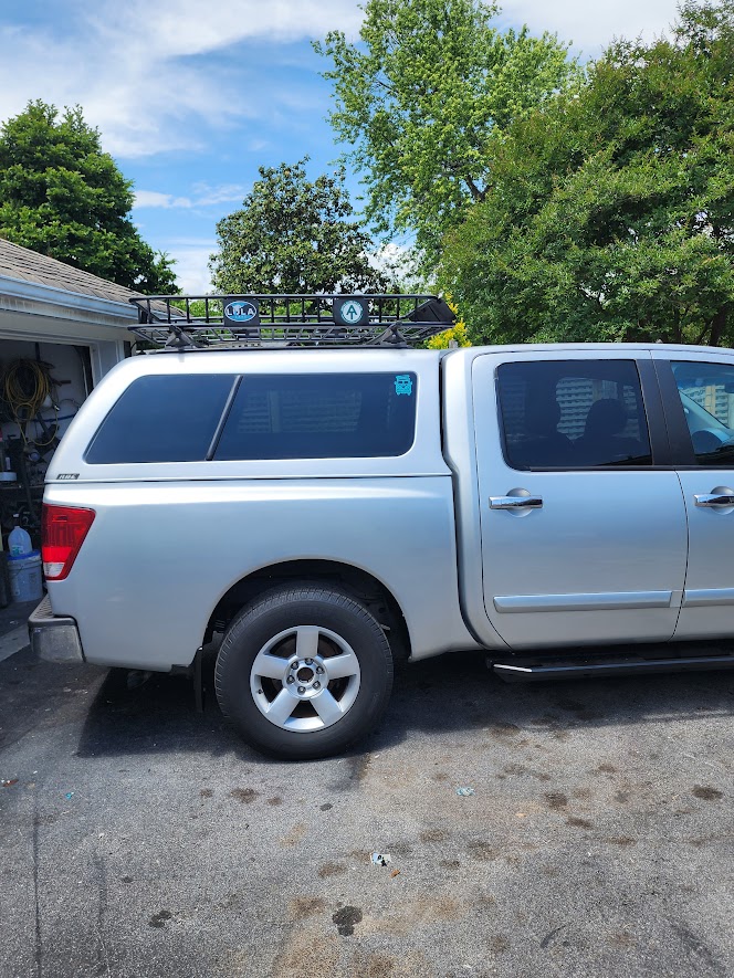 Used 2006 Nissan Titan SE RWD image 2