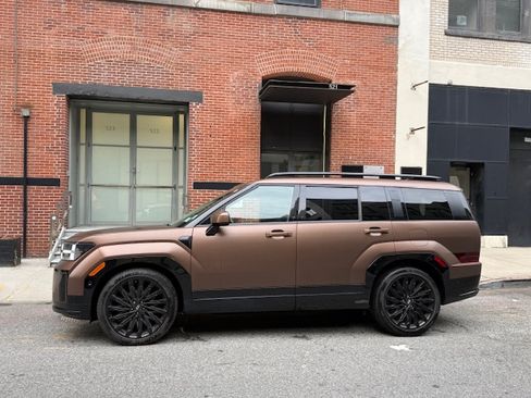 Used 2024 Hyundai Santa Fe Calligraphy image 5