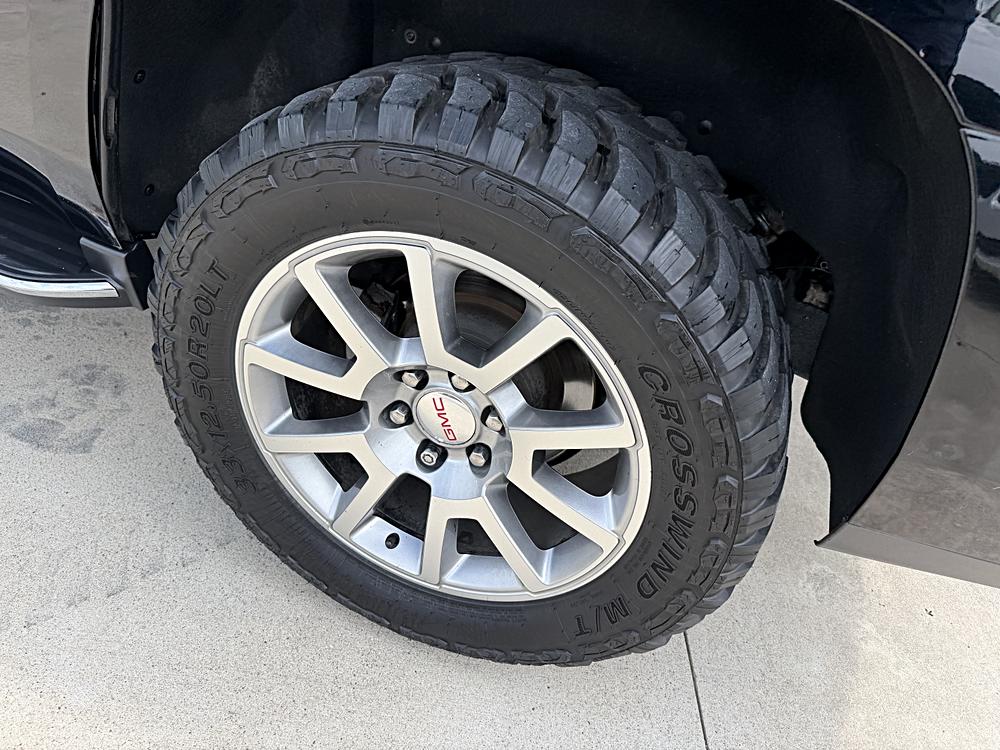 Used 2019 GMC Yukon Denali AWD/4WD image 16