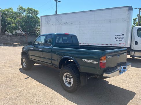 Used 2000 Toyota Tacoma PreRunner image 8