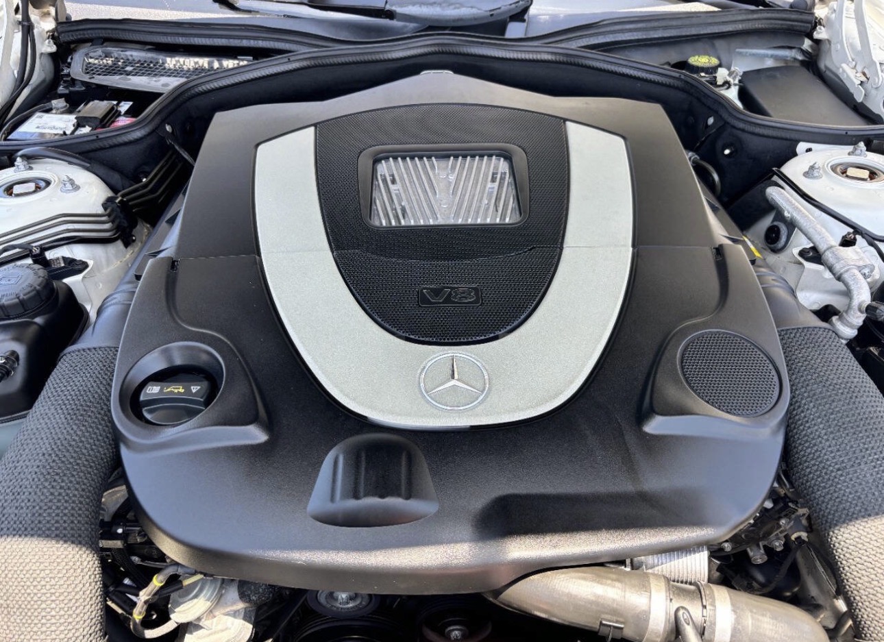 Used 2011 Mercedes-Benz SL 550 image 19