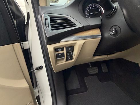 Used 2019 Acura MDX SH-AWD w/ Technology Package image 12