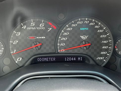 Used 2001 Chevrolet Corvette Z06 w/ Memory Pkg image 30