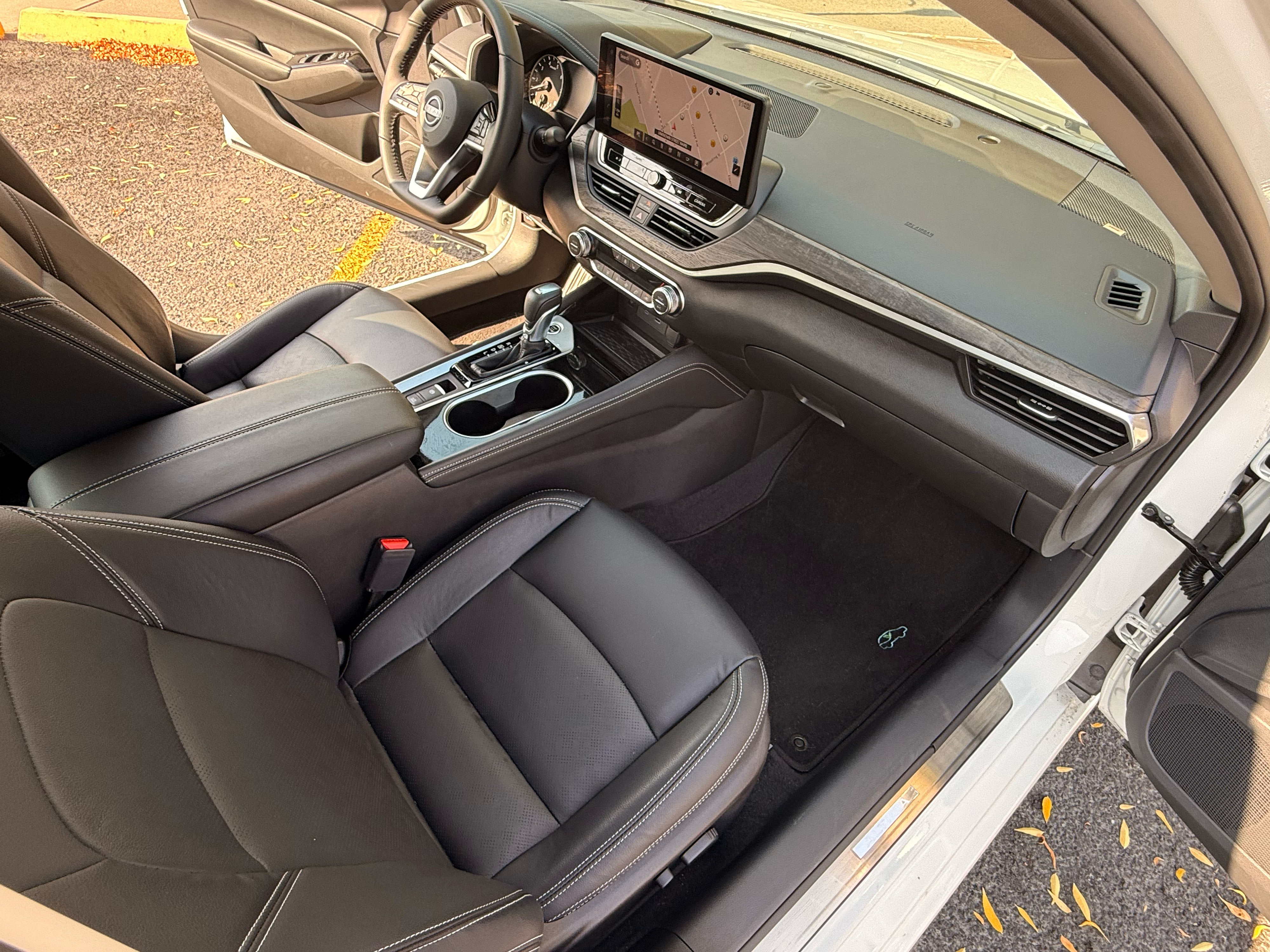 Used 2024 Nissan Altima 2.5 SL AWD/4WD image 9