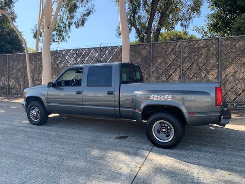 Used 1999 Chevrolet Silverado 3500 4x4 Crew Cab w/ Preferred Equipment Group 2 image 6