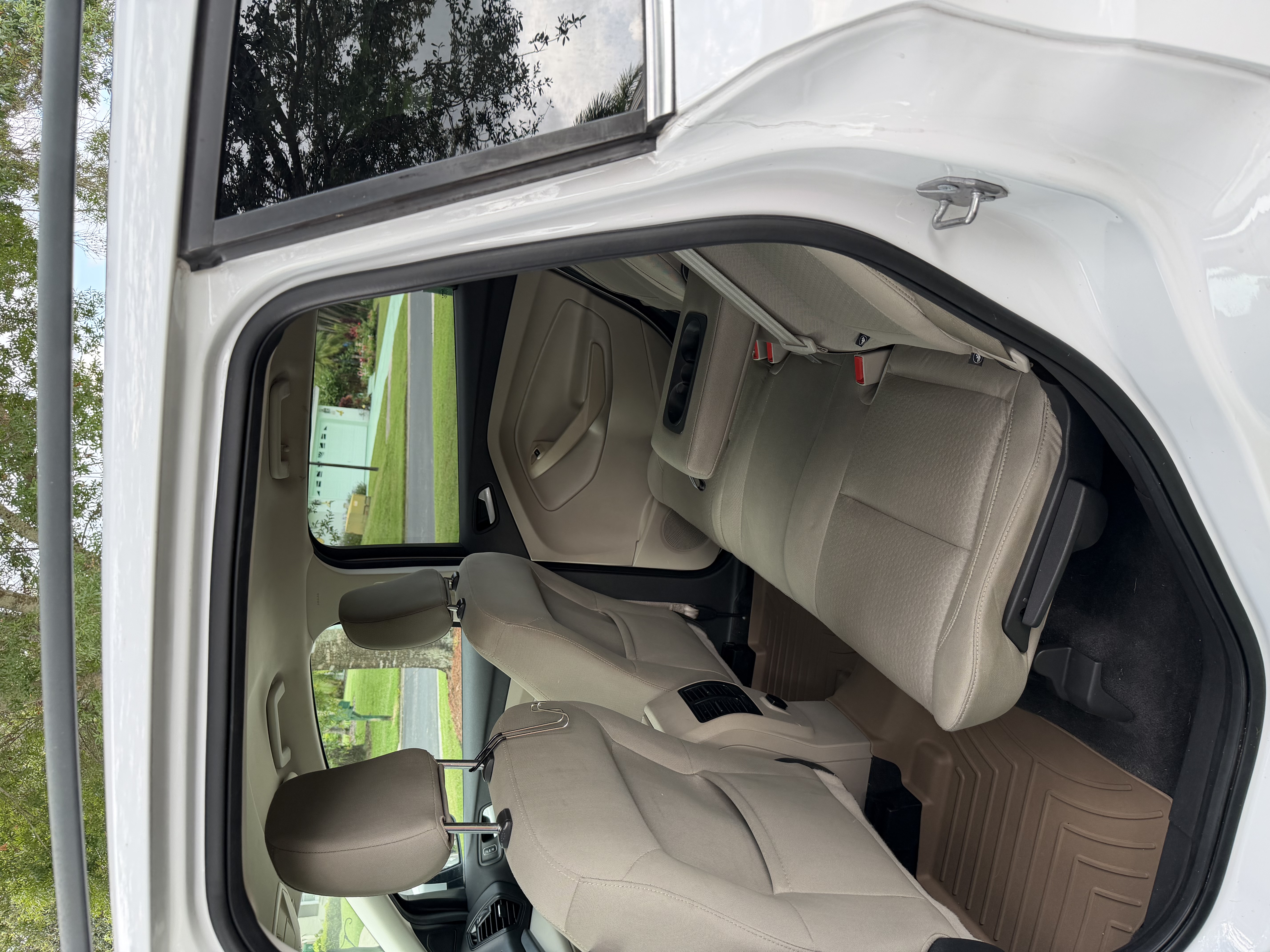 Used 2018 Ford Escape SE FWD image 11