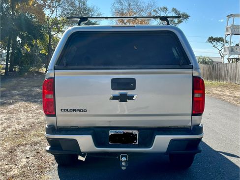 Used 2017 Chevrolet Colorado W/T w/ WT Convenience Package image 11