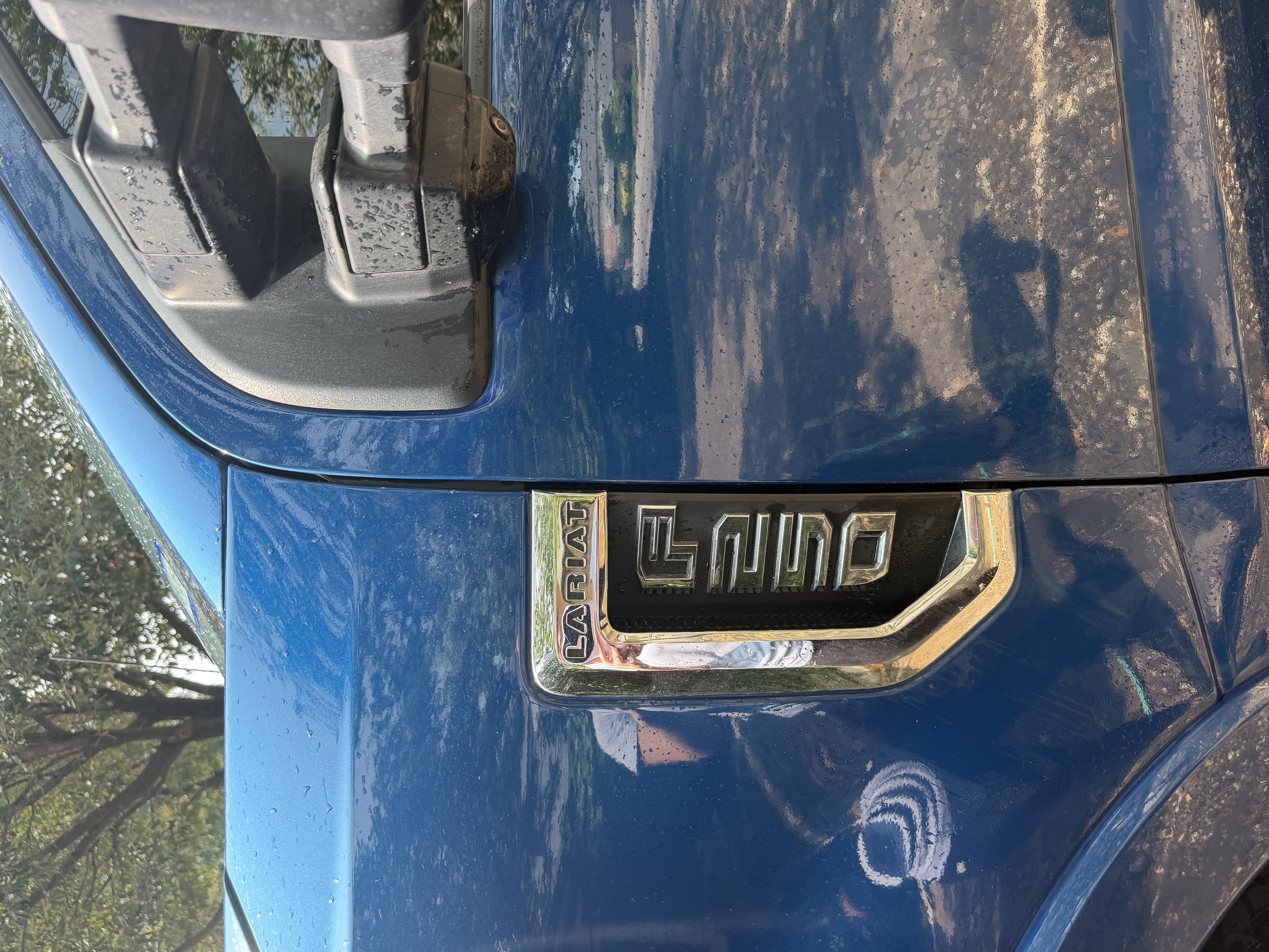 Used 2022 Ford F250 Lariat w/ Tremor Off-Road Package AWD/4WD image 6