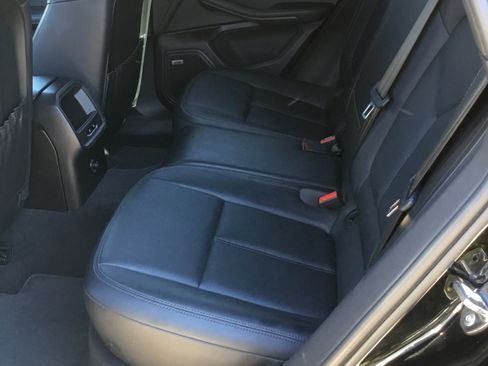 Used 2015 Porsche Macan S image 12