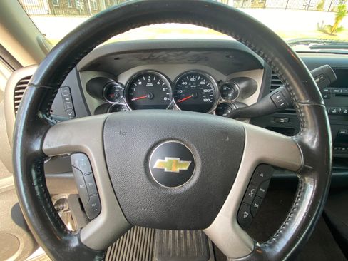 Used 2011 Chevrolet Silverado 1500 LT w/ All-Star Edition image 5