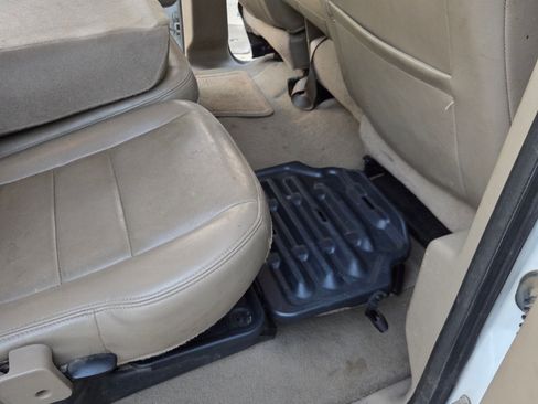 Used 2006 Ford F250 XLT image 12