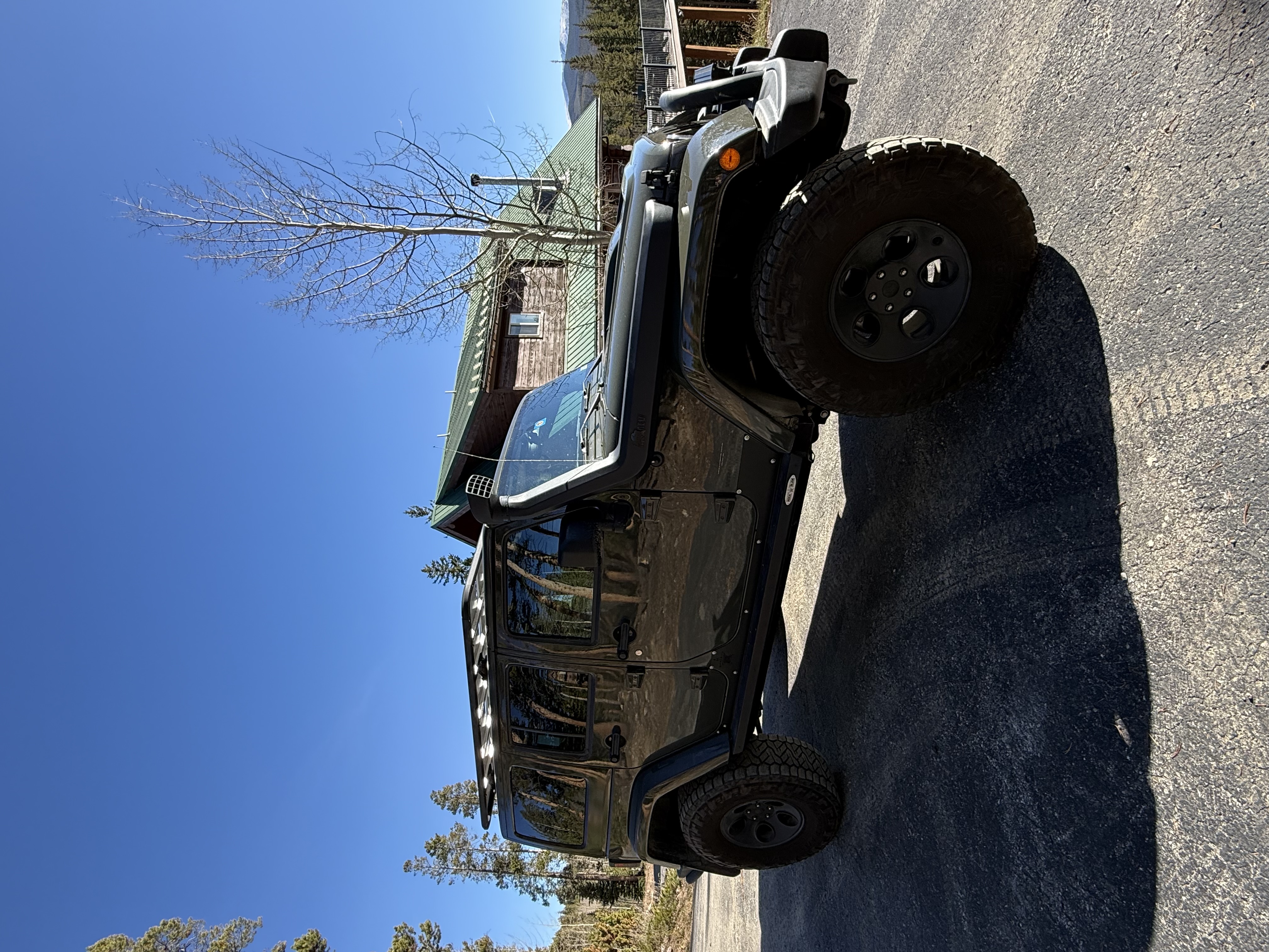 Used 2016 Jeep Wrangler Unlimited Rubicon w/ Connectivity Group AWD/4WD image 6