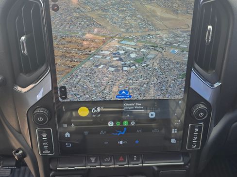 Used 2021 GMC Sierra 2500 4x4 Crew Cab w/ Gooseneck/5TH Wheel Package image 11