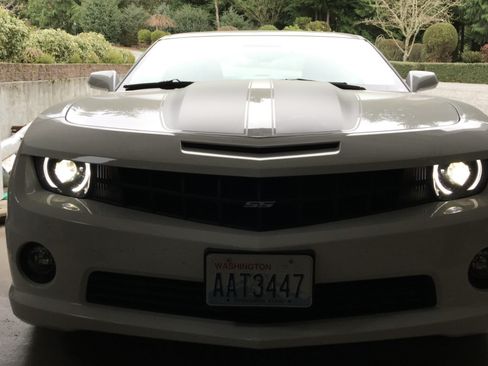 Used 2010 Chevrolet Camaro SS w/ RS Package image 4