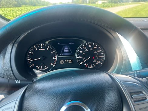 Used 2015 Nissan Altima 2.5 SL w/ Technology Package FWD image 14