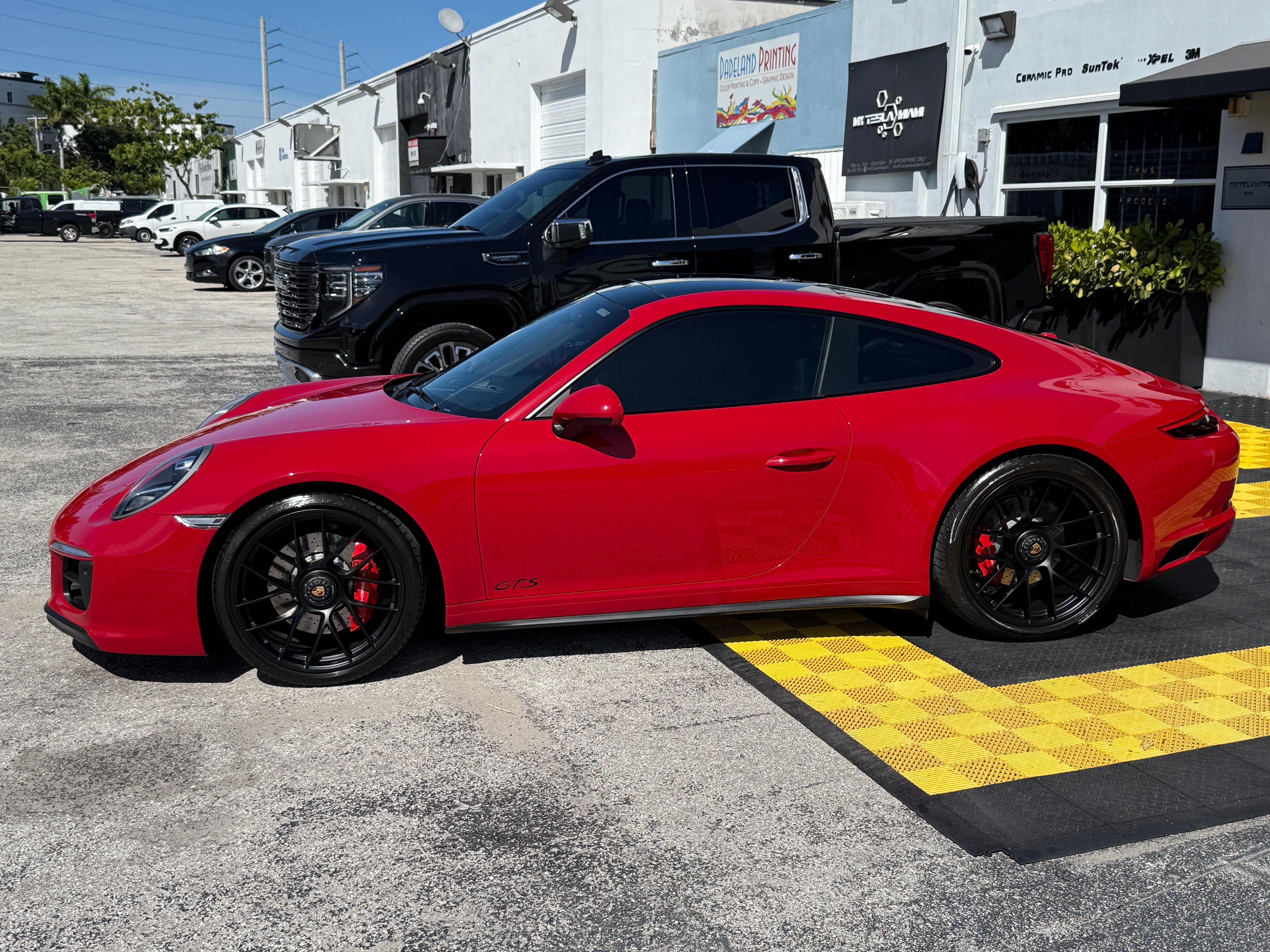 Used 2019 Porsche 911 GT3 RS image 1