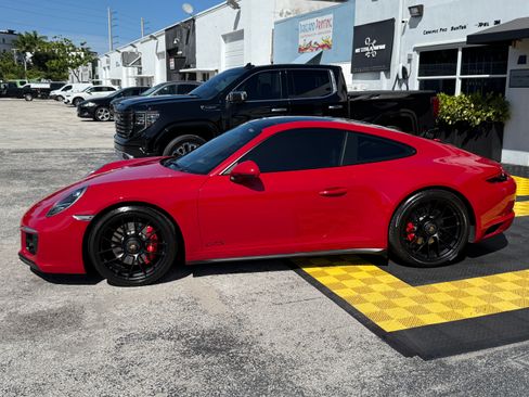 Used 2019 Porsche 911 GT3 RS image 1