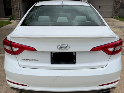 Used 2017 Hyundai Sonata SE FWD image 9