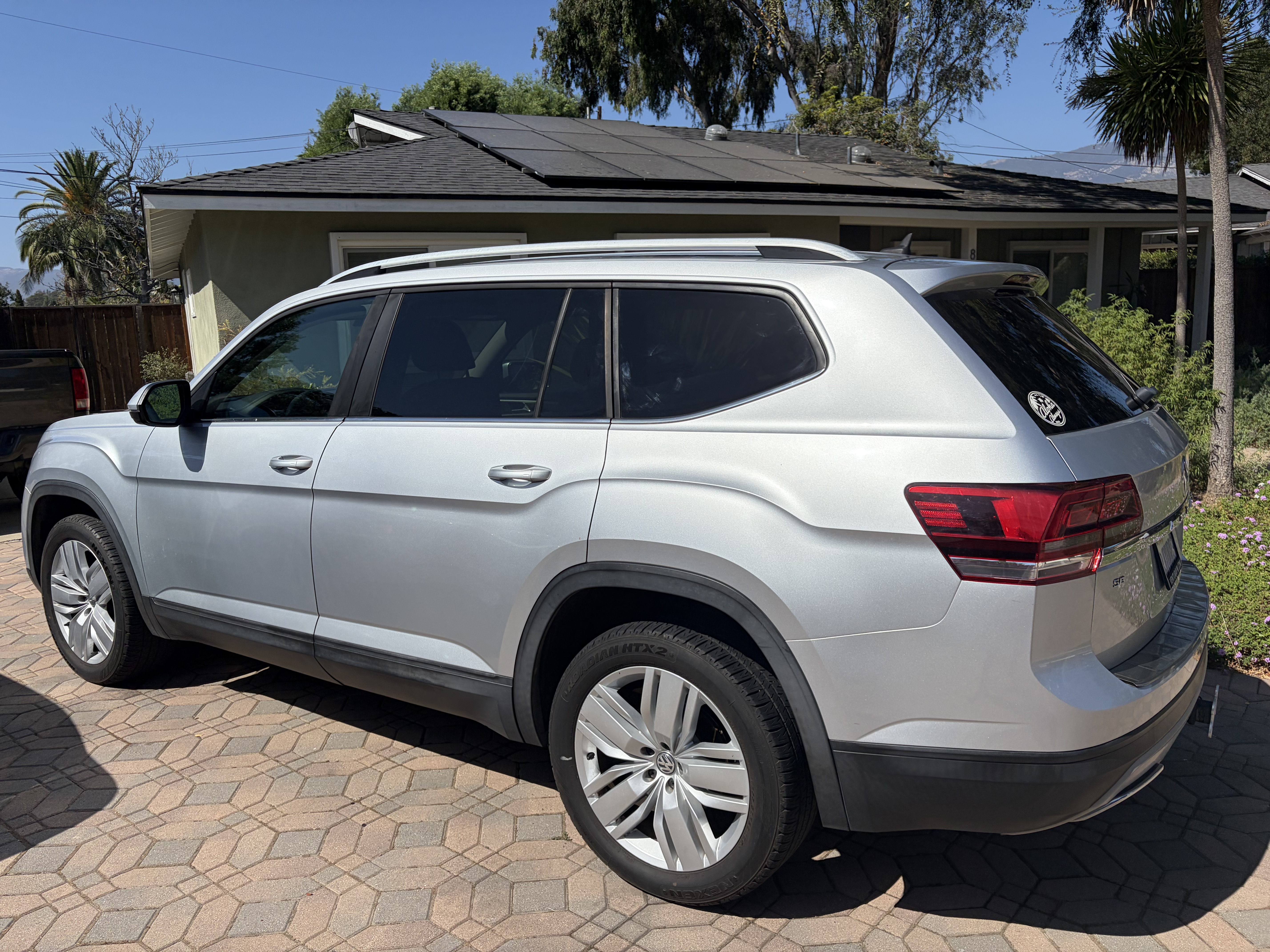 Used 2019 Volkswagen Atlas SE w/ Towing Package FWD image 5