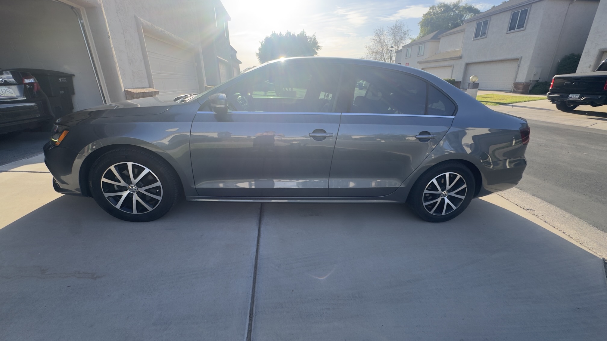 Used 2017 Volkswagen Jetta SE FWD image 6
