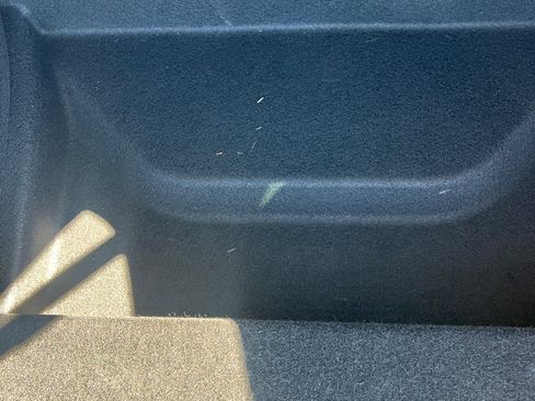 Used 2021 Tesla Model Y Long Range image 25