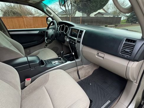 Used 2005 Toyota 4Runner Sport image 25