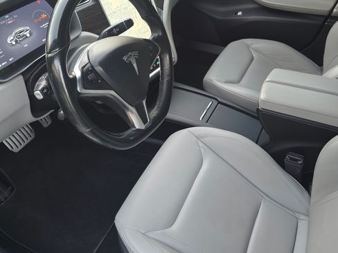 Used 2016 Tesla Model S P90D image 13