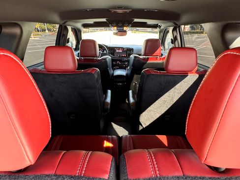 Used 2023 Dodge Durango SRT image 13