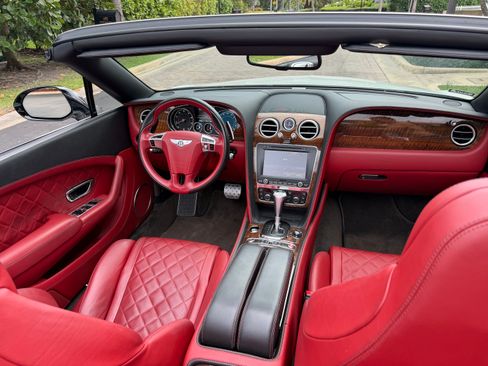 Used 2017 Bentley Continental GT V8 S image 10