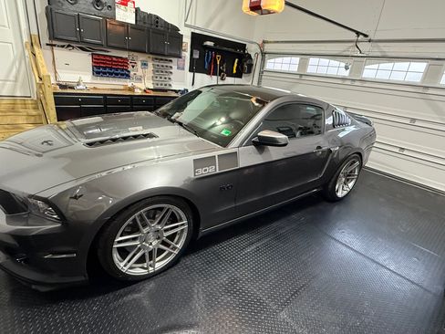 Used 2014 Ford Mustang GT Premium w/ Electronics Package image 4