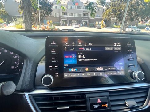Used 2020 Honda Accord EX image 8